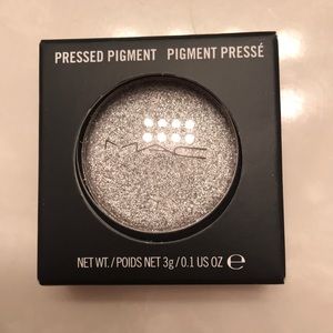MAC Pressed Pigment